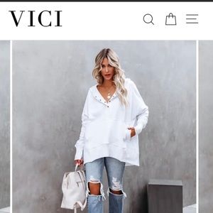 VICI womens size large hoodie sweatshirt gray color.